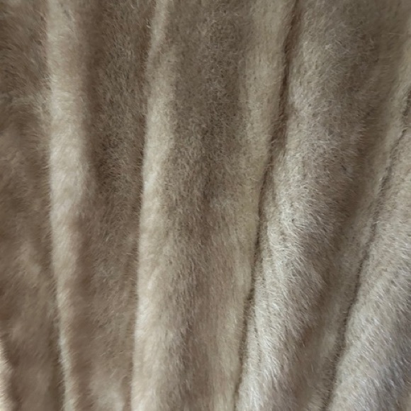 1950'S FUR STOLE WITH POCKETS - Picture 6 of 7